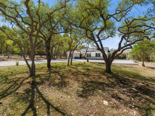 408 Rust Ranch Rd, Blanco, TX 78606