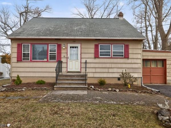 131 Martin Dr, South Plainfield, NJ 07080
