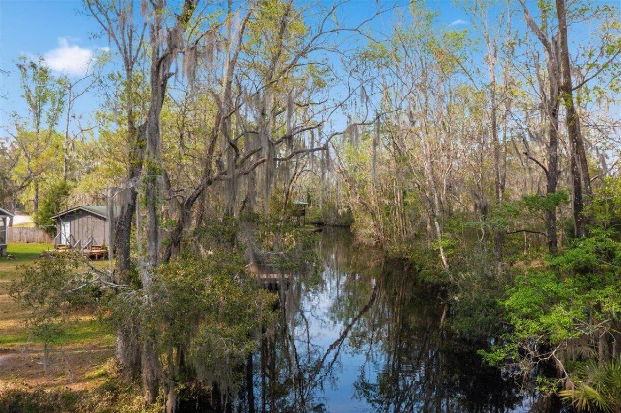 158 Crumley Road Photo 11