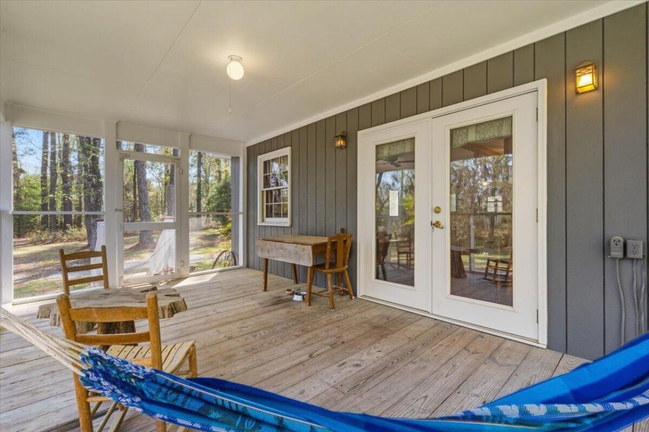 158 Crumley Road Photo 26