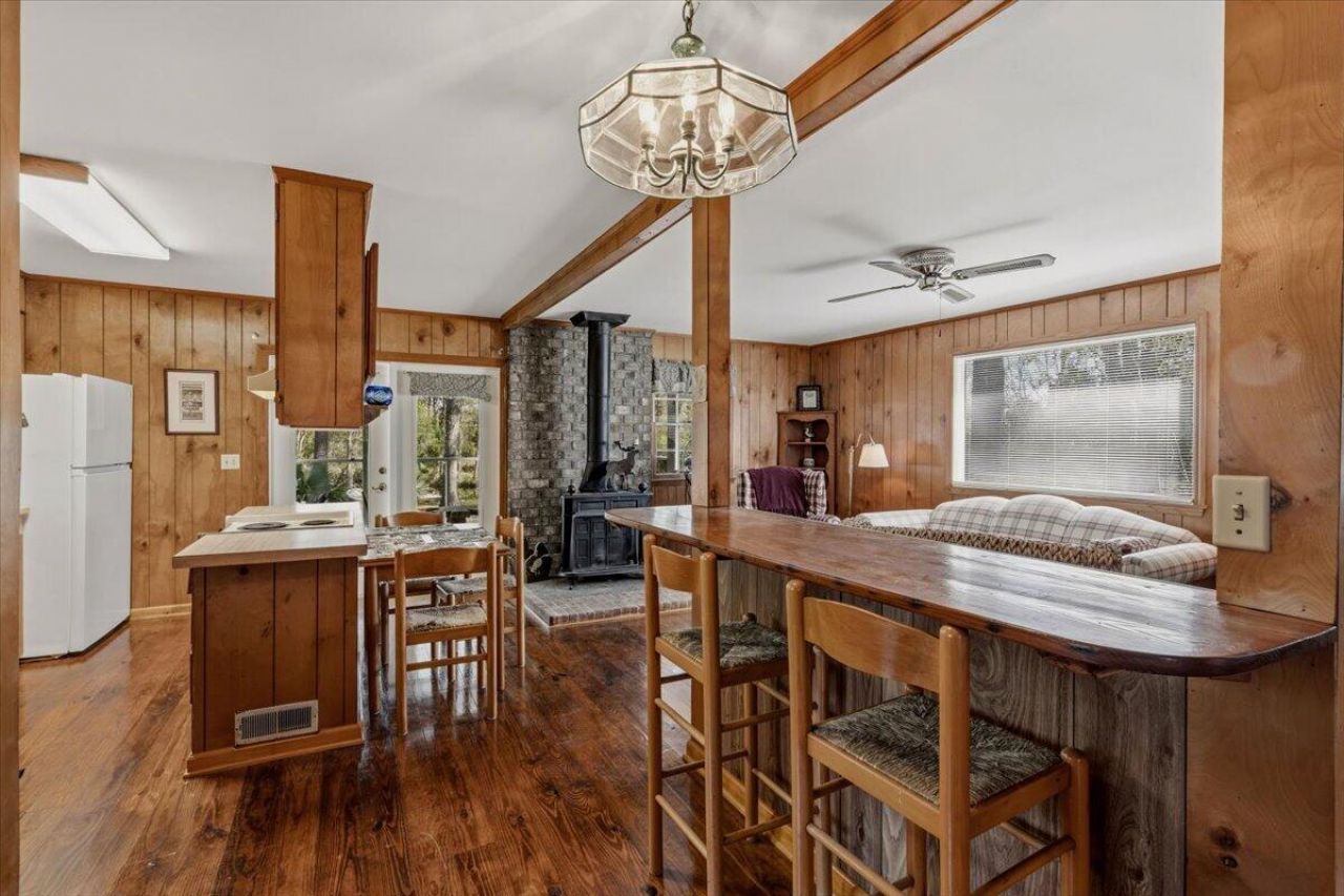 158 Crumley Road Photo 32