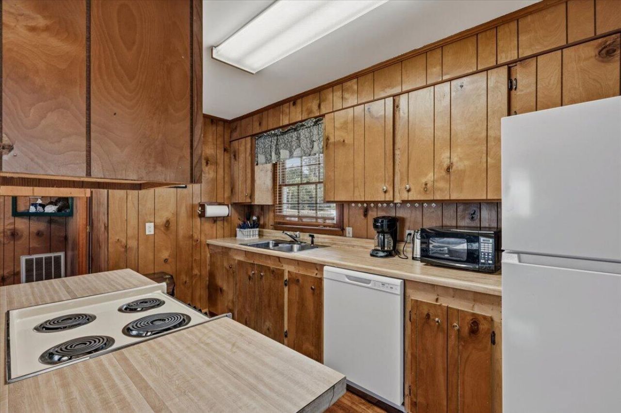 158 Crumley Road Photo 37