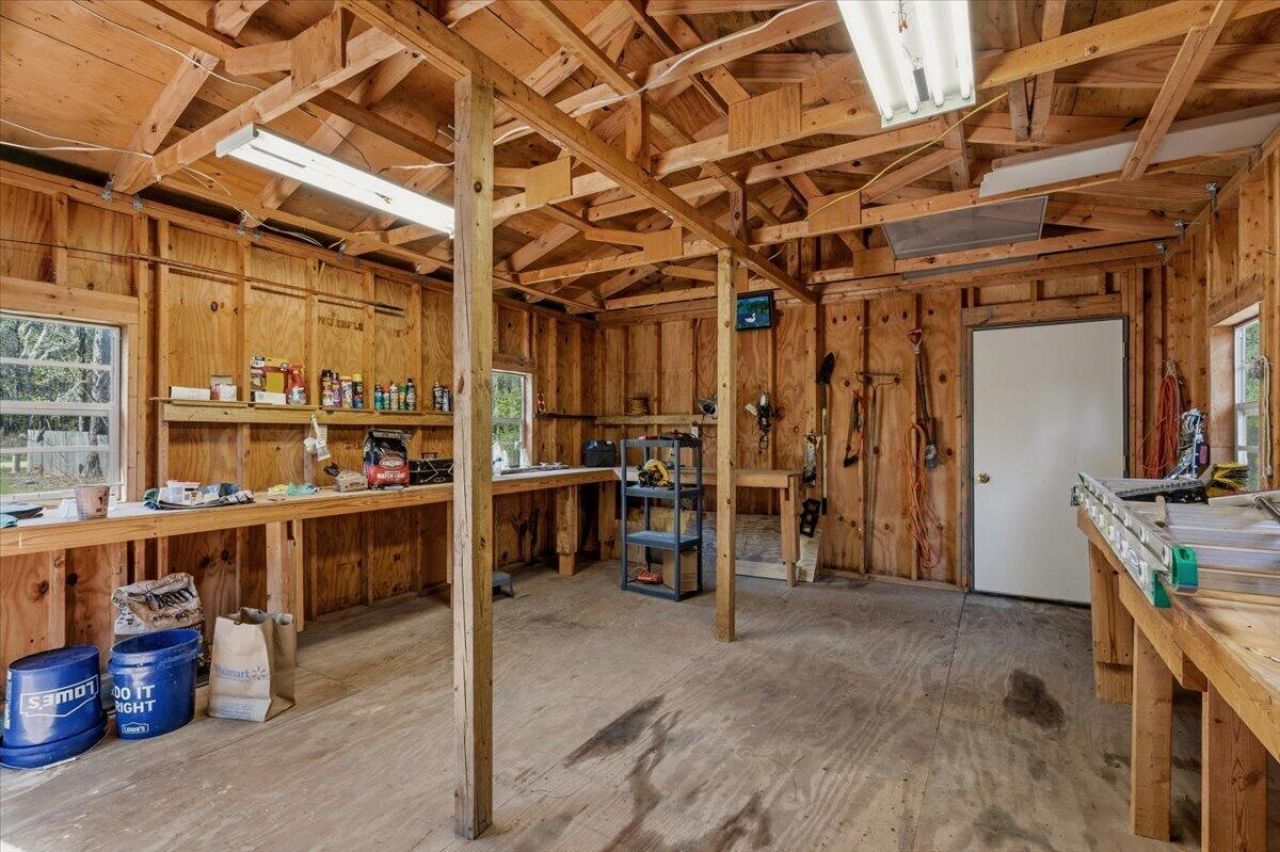 158 Crumley Road Photo 49