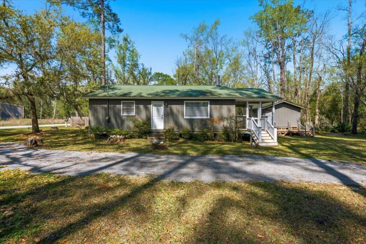 158 Crumley Road Photo 6