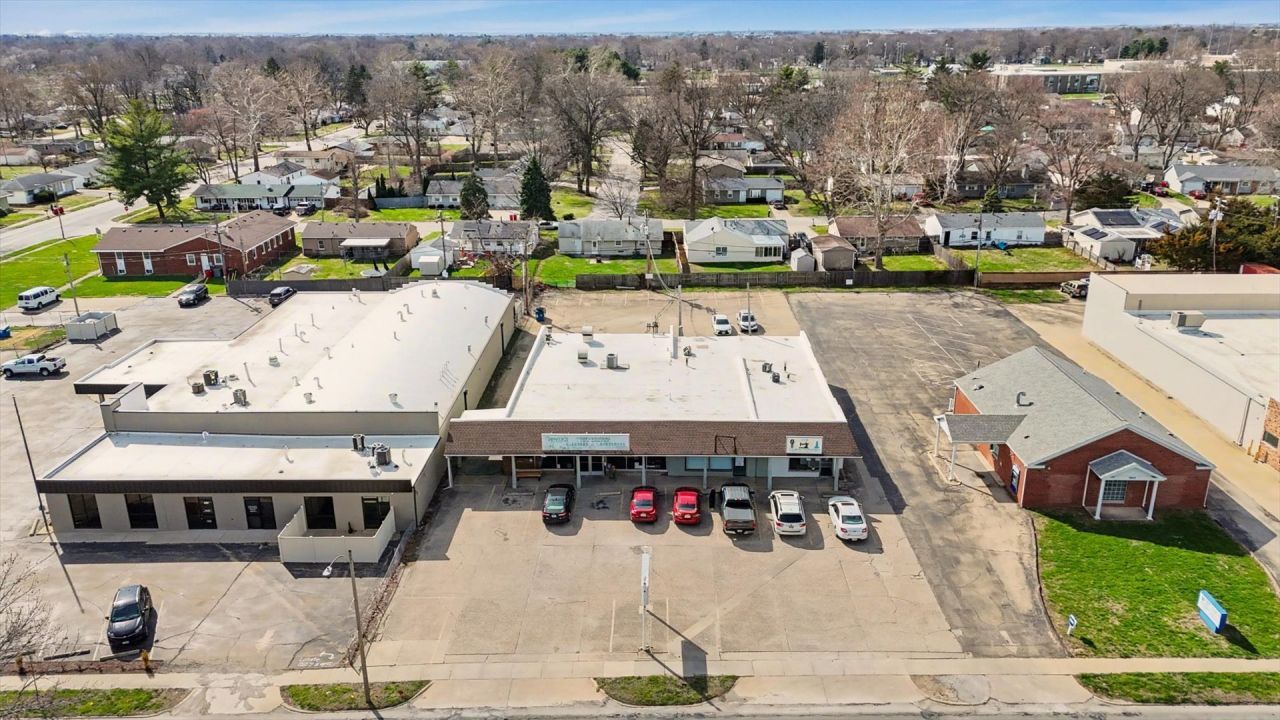 1205 S Mattis Avenue, Champaign, IL 61821