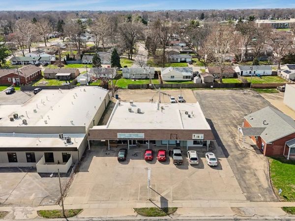 1205 S Mattis Avenue, Champaign, IL 61821