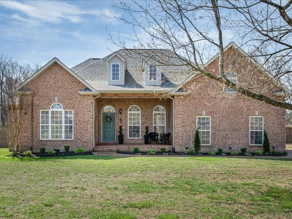 307 Barton Ferry Ct, Lebanon, TN 37087