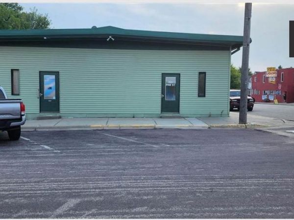300 Pine Street , Nicollet, MN 56074
