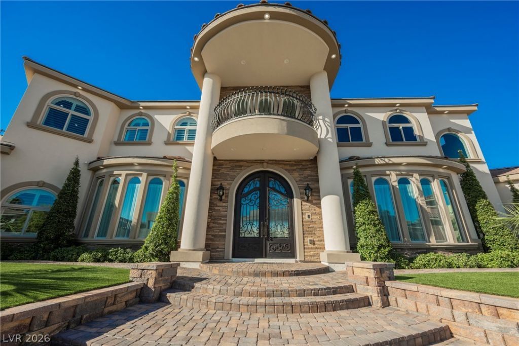 1721 S Tioga Way, Las Vegas, NV 89117