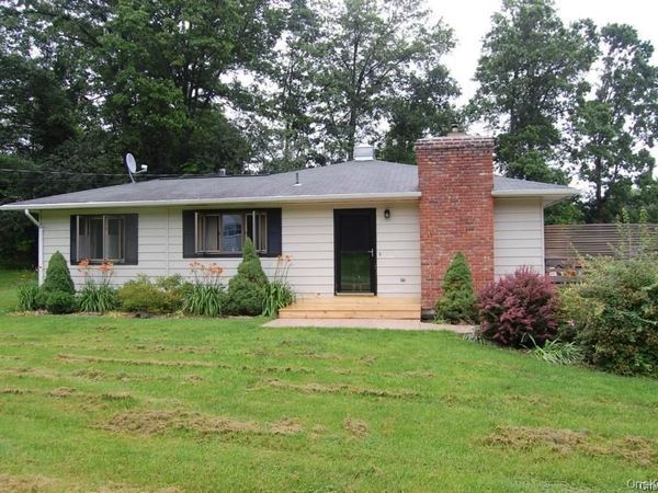 5 James Street , Washingtonville, NY 10992