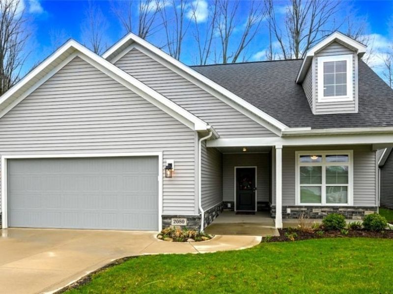 2080 Hawthorn Court, Green, OH 44720 Photo 1