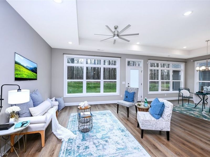 2080 Hawthorn Court, Green, OH 44720 Photo 10