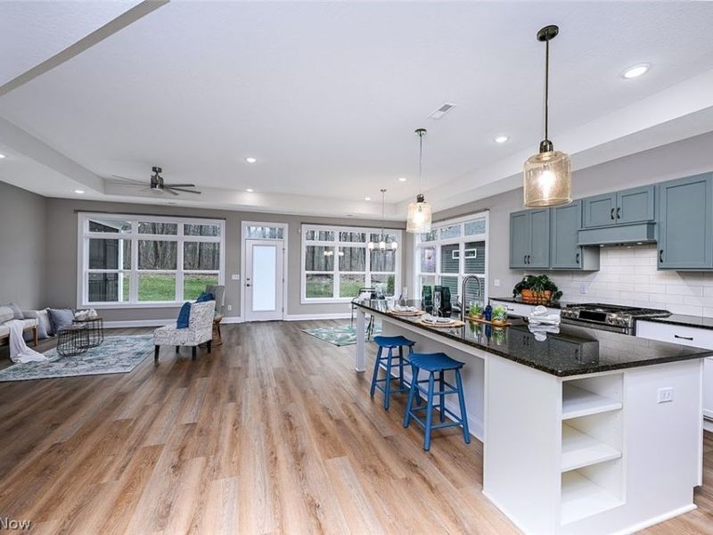 2080 Hawthorn Court, Green, OH 44720 Photo 7