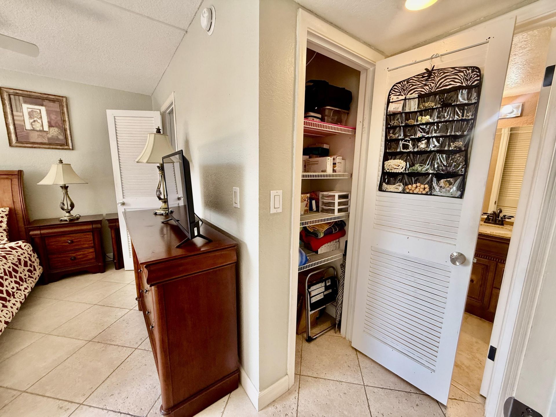 8970 S Hollybrook Boulevard, Unit 207, Pembroke Pines, FL 33025 Photo