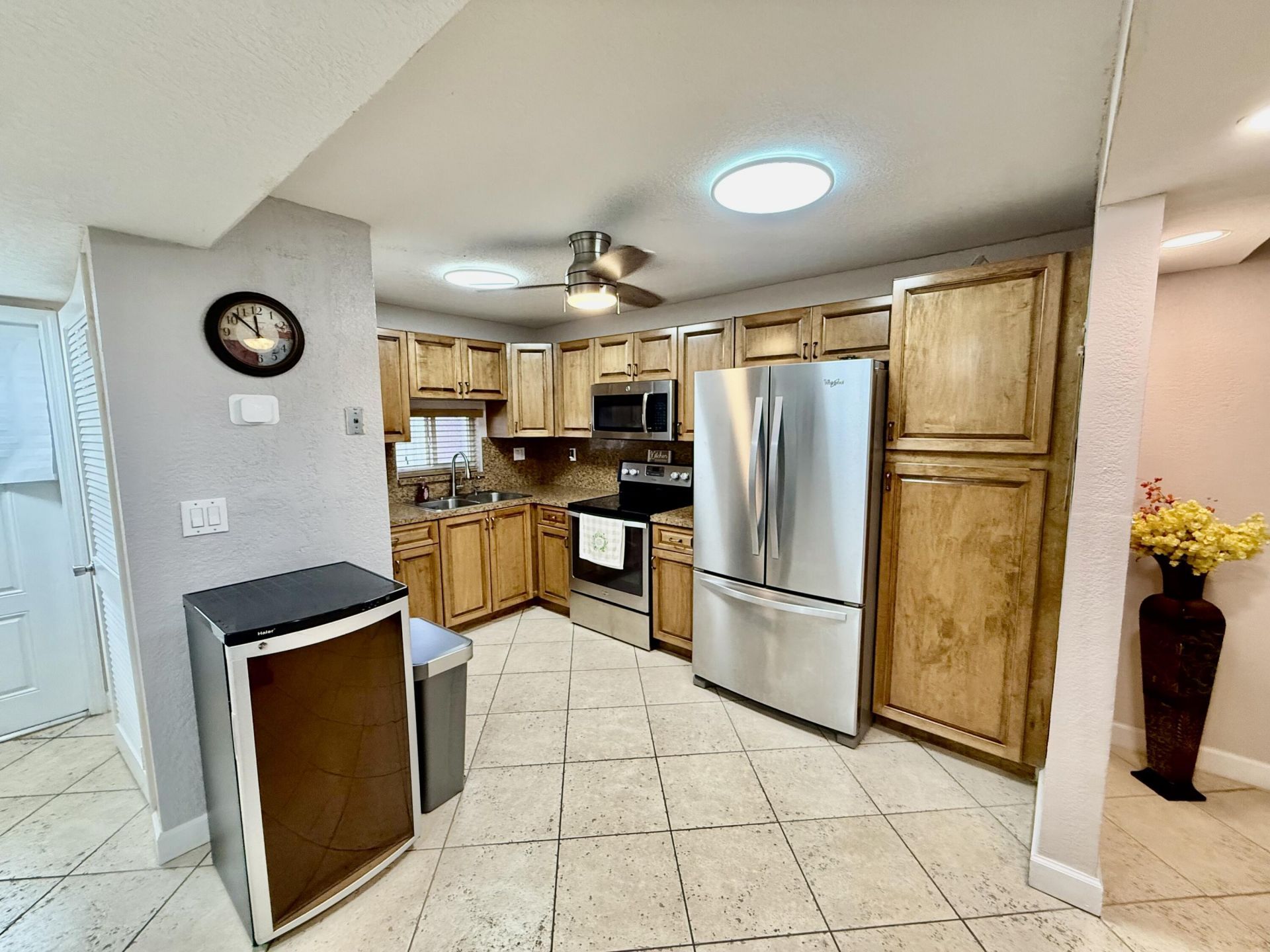 8970 S Hollybrook Boulevard, Unit 207, Pembroke Pines, FL 33025 Photo