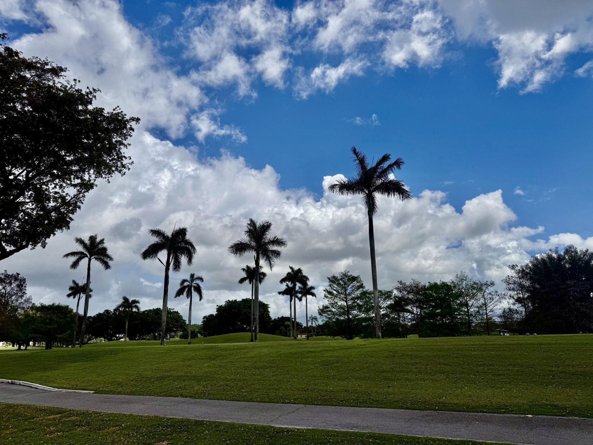 8970 S Hollybrook Boulevard, Unit 207, Pembroke Pines, FL 33025 Photo