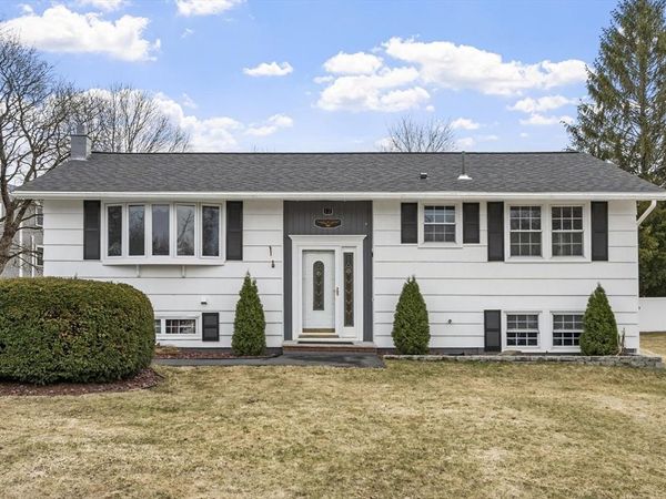 12 Tanglewood Drive, Dracut, MA 01826