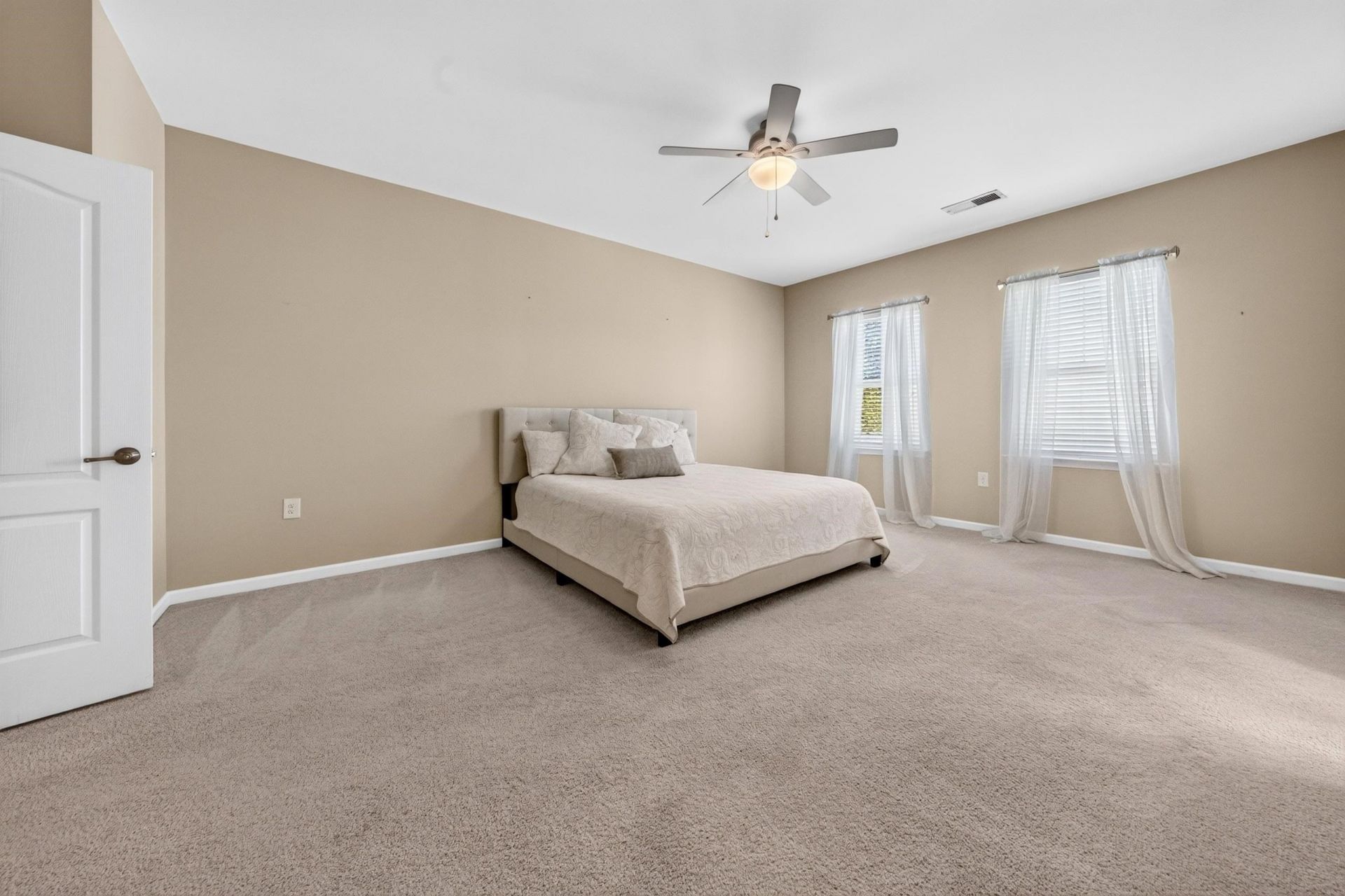 720 Pickering Dr. Photo 14