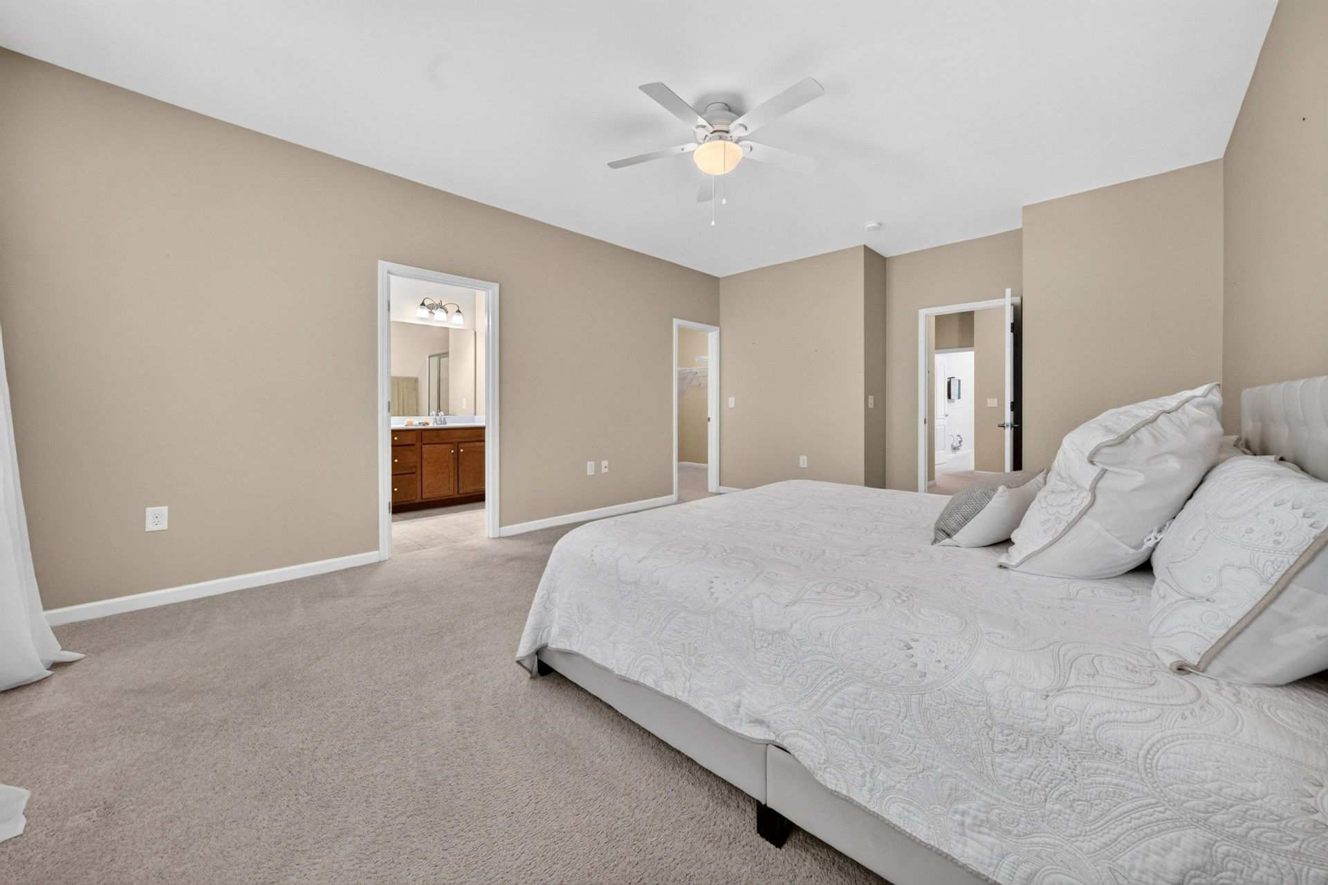 720 Pickering Dr. Photo 16