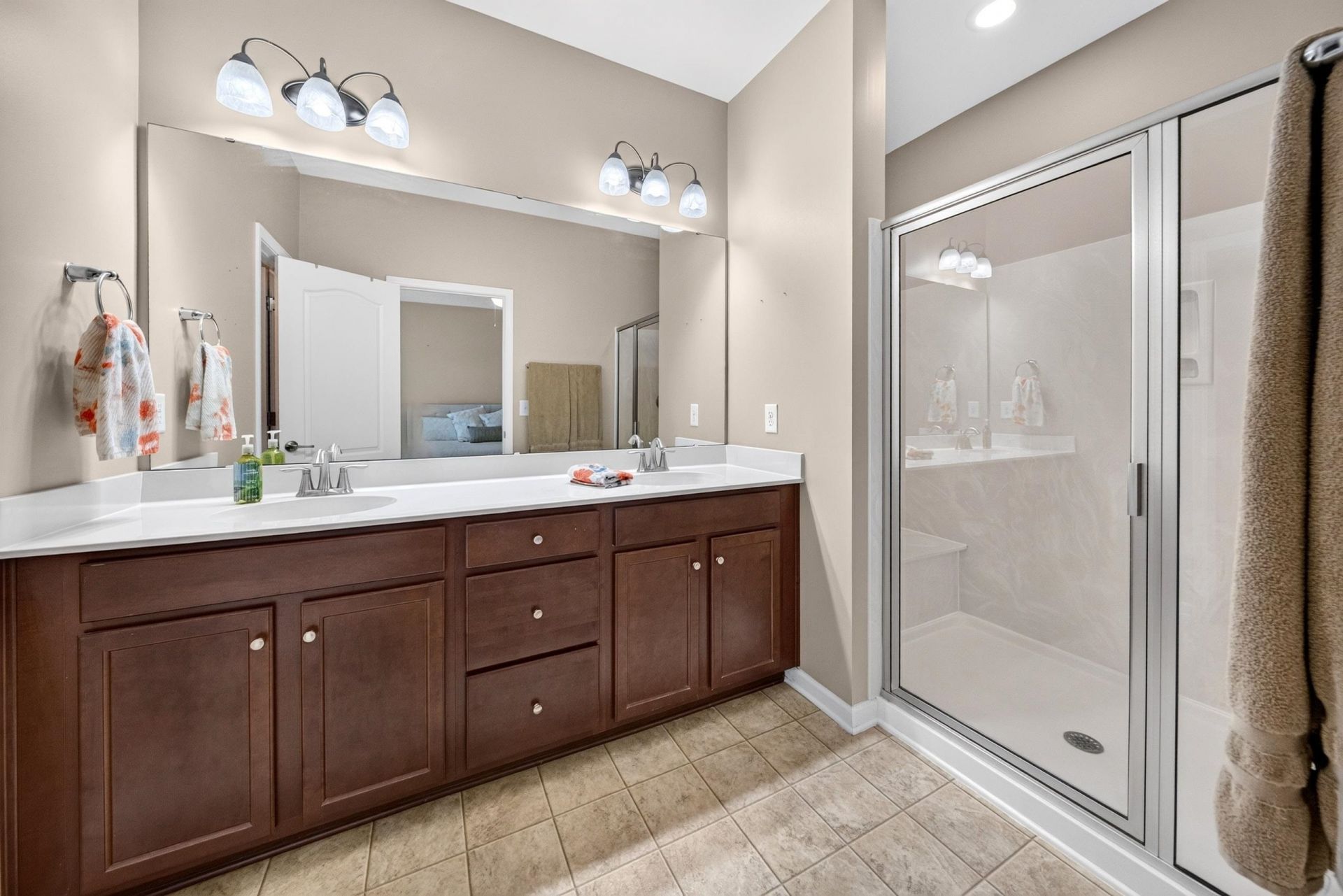 720 Pickering Dr. Photo 18