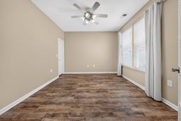 720 Pickering Dr. photo 4
