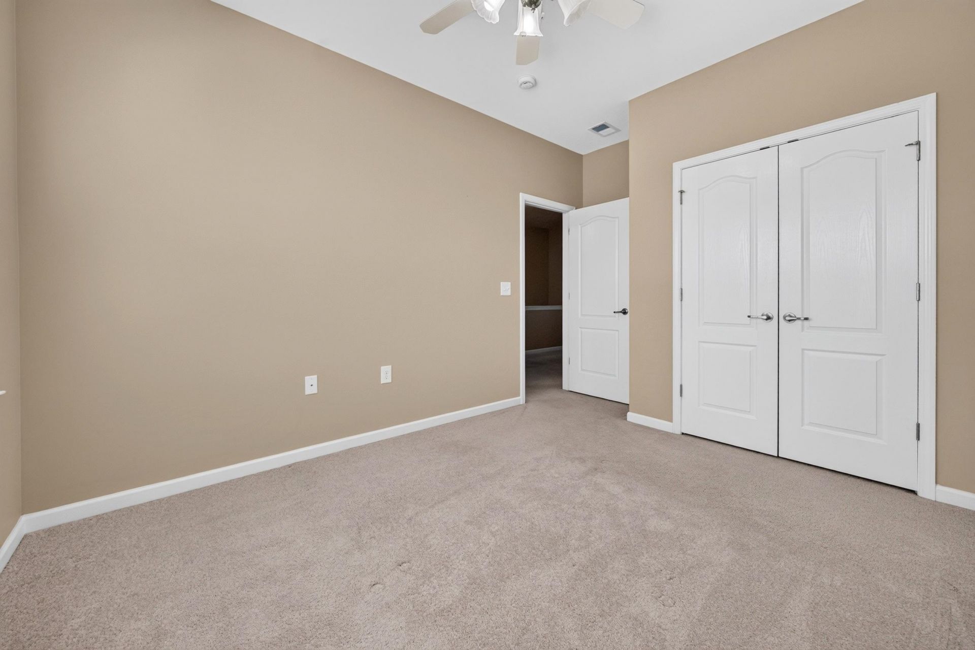 720 Pickering Dr. Photo 21