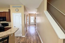 720 Pickering Dr. photo 4