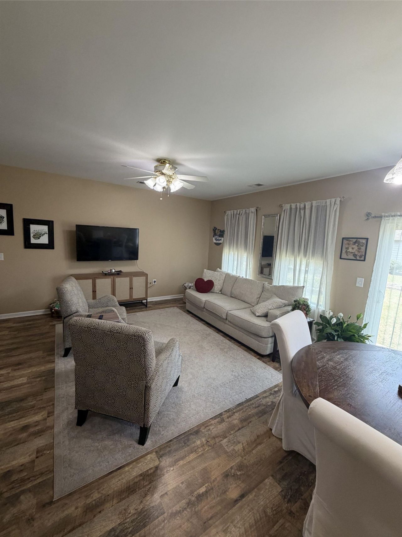 720 Pickering Dr. Photo 9