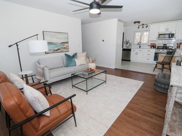 1158 Oak Hill Road , Blacklick, OH 43004