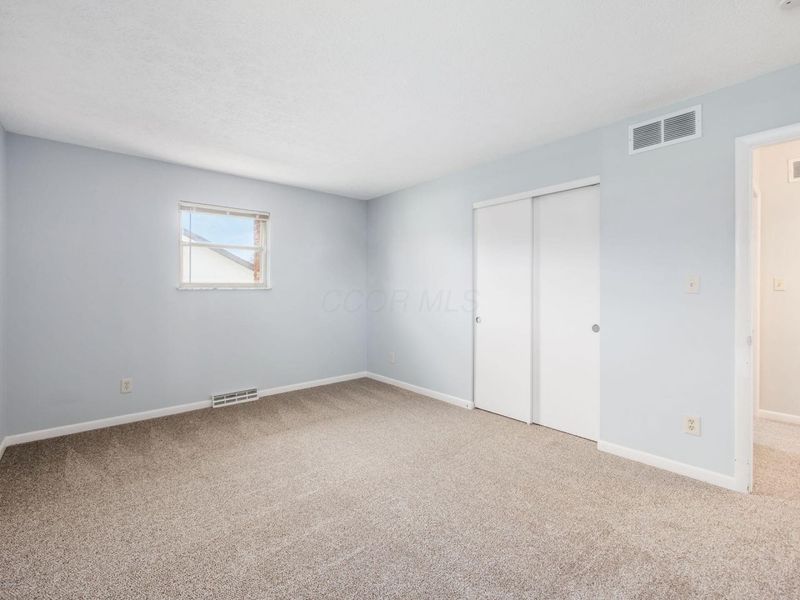 1638 Carrigallen Lane, Columbus, OH 43228 Photo 32