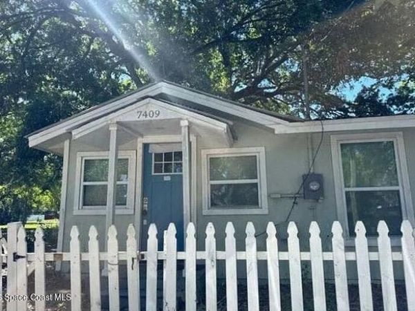 7409 Rhode Island Drive , Tampa, FL 33618