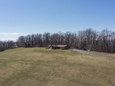 31 Good View Dr , Raphine, VA 24472