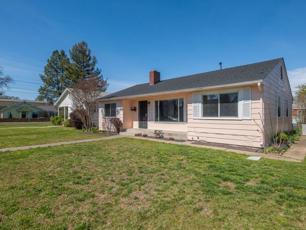 856 W 14th Street, Medford, OR 97501