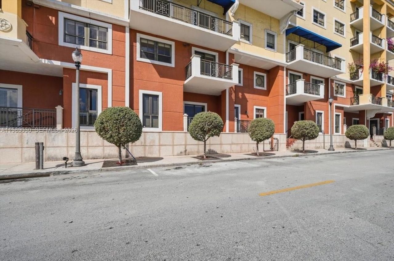 8390 SW 72nd Ave , Unit 106, Miami, FL 33143 Photo