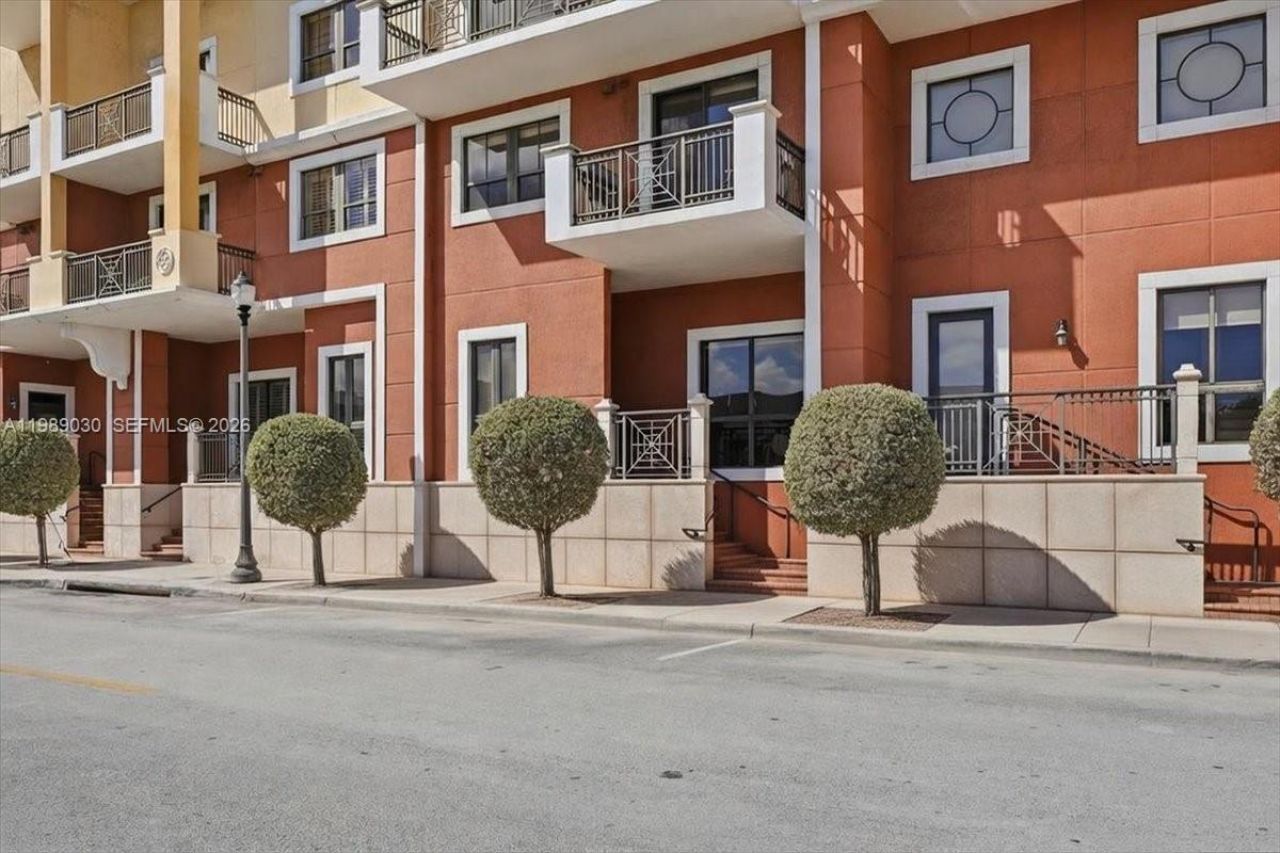 8390 SW 72nd Ave , Unit 106, Miami, FL 33143 Photo