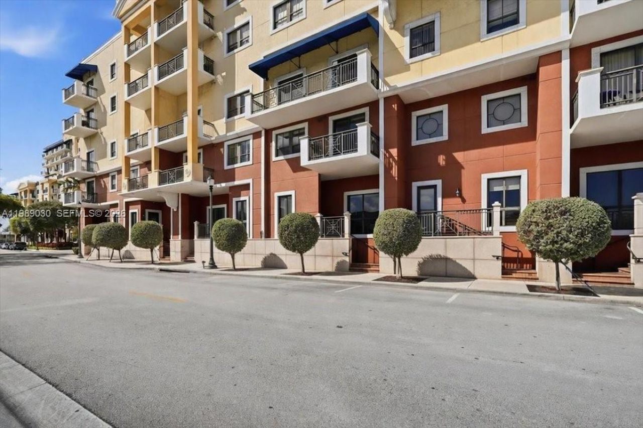 8390 SW 72nd Ave , Unit 106, Miami, FL 33143 Photo