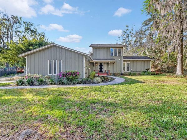 8435 NW 6th Ave, Gainesville, FL 32607