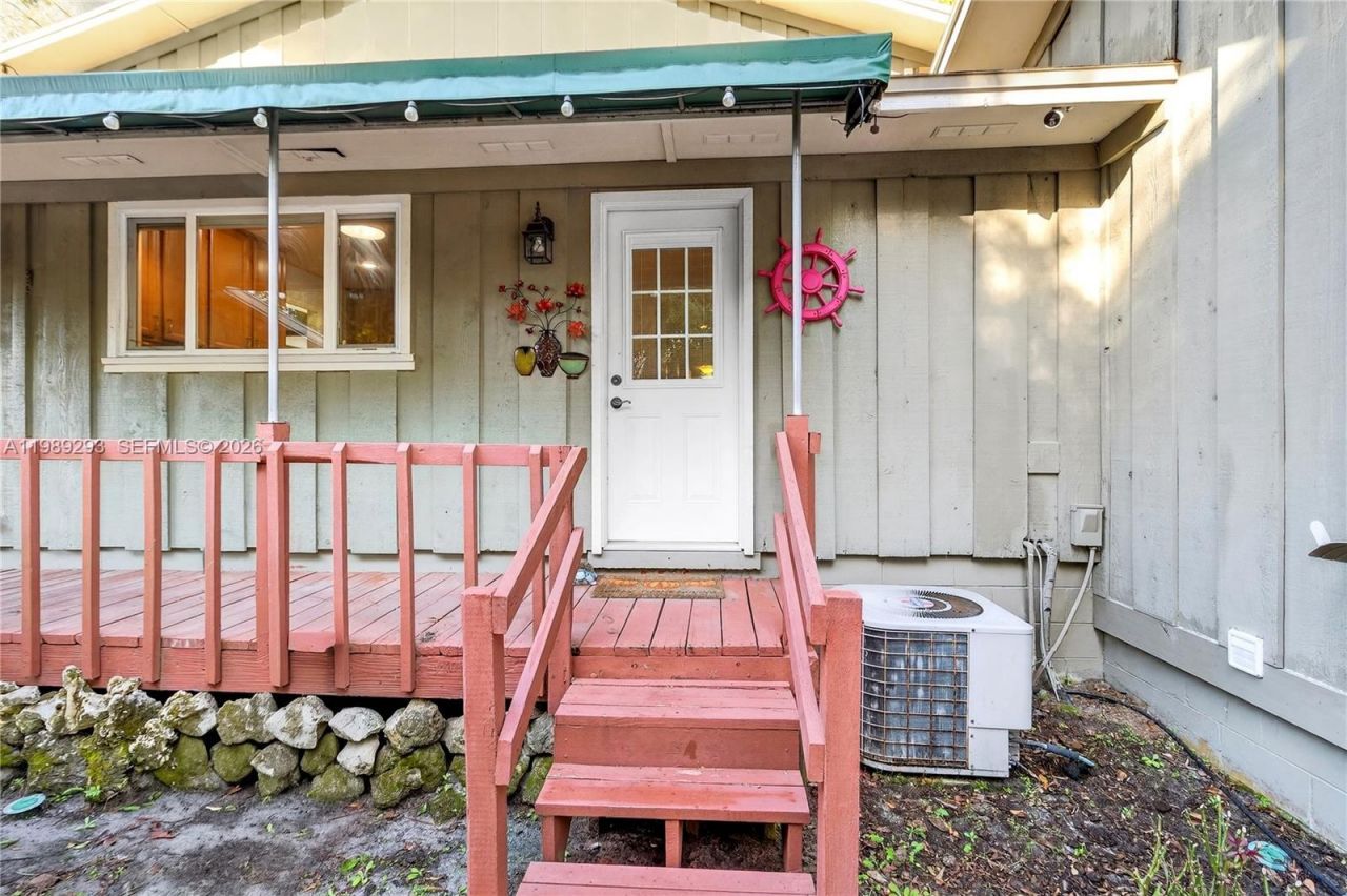 8435 NW 6th Ave, Gainesville, FL 32607 Photo