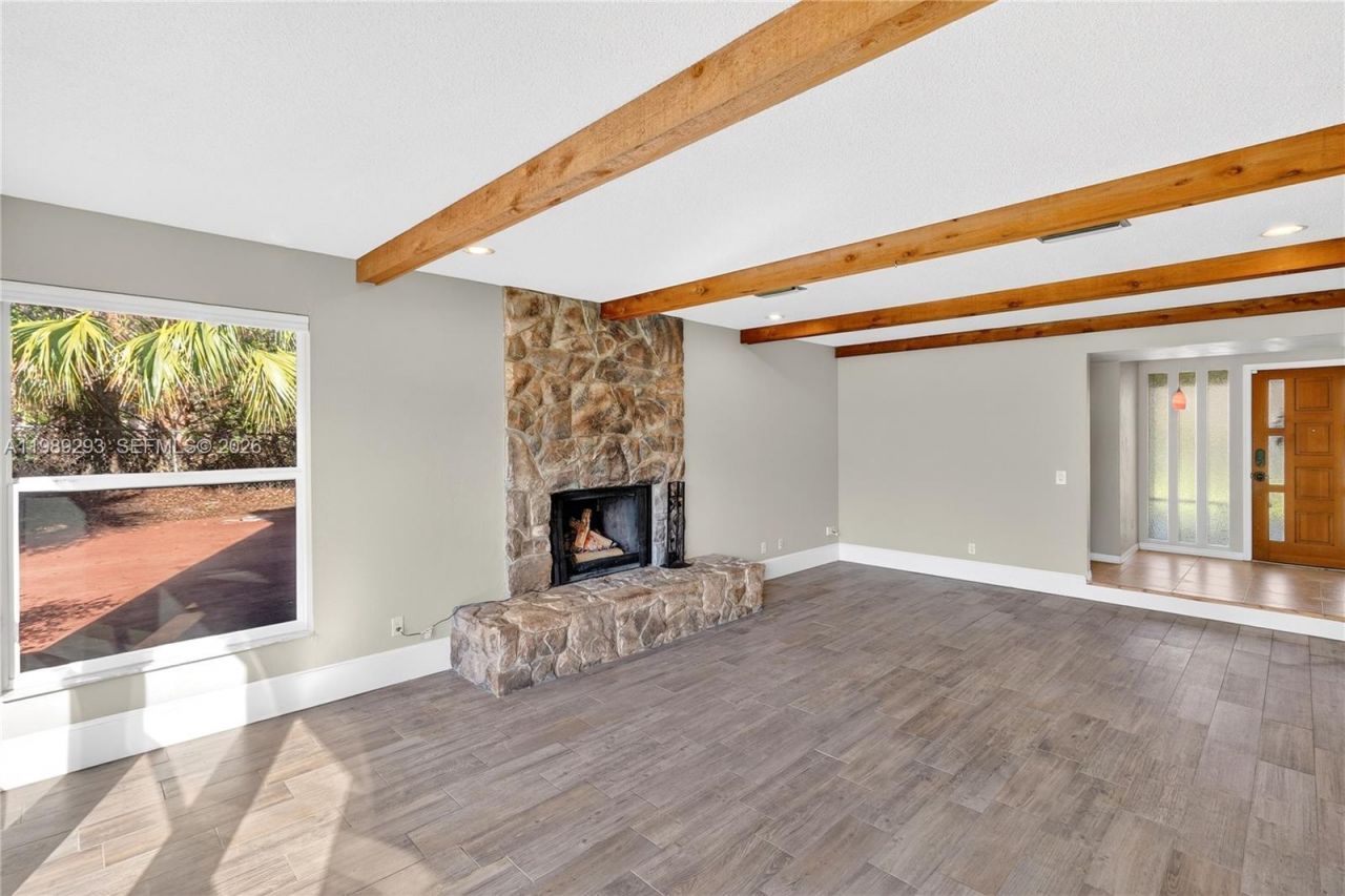 8435 NW 6th Ave, Gainesville, FL 32607 Photo