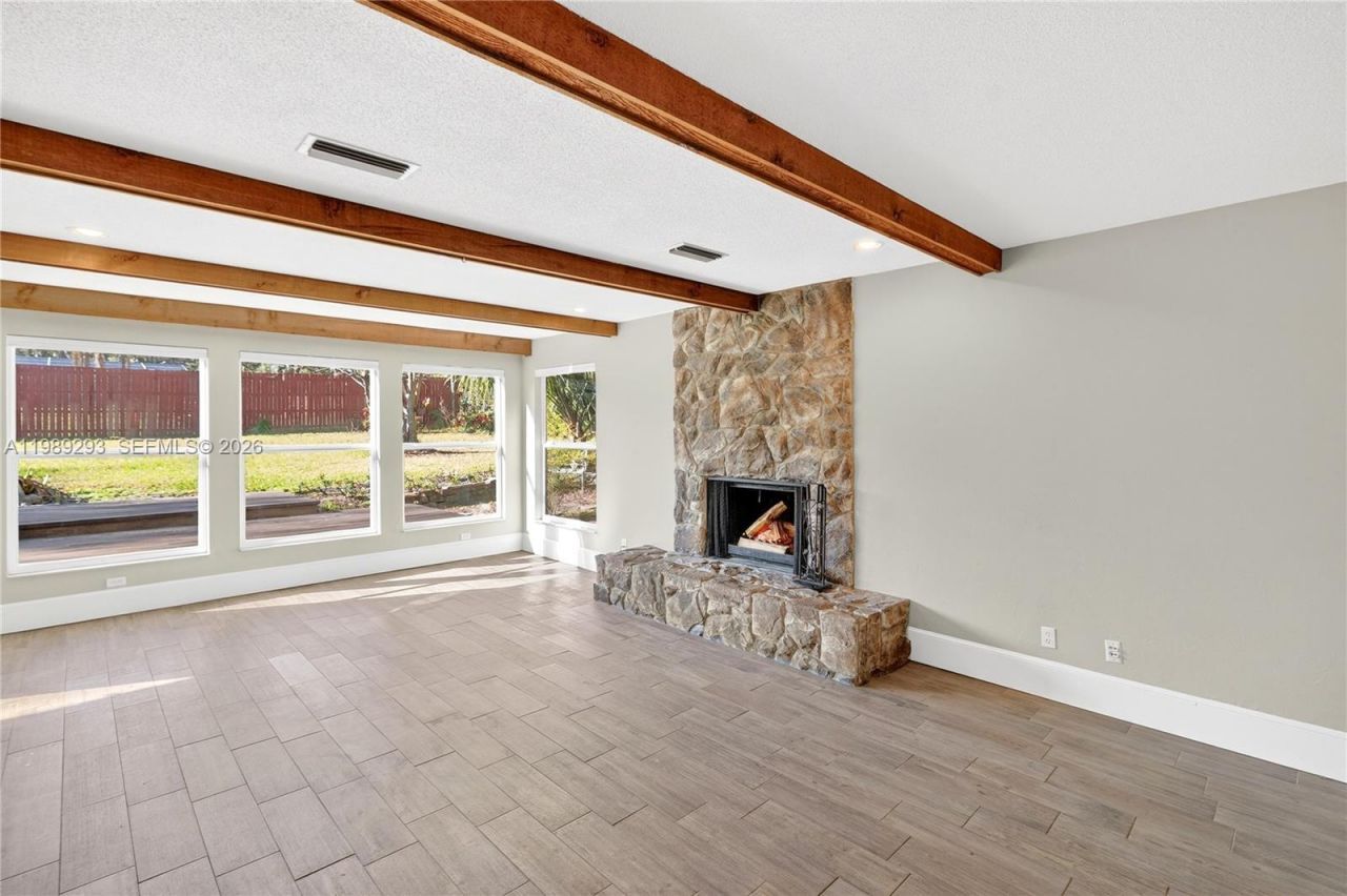 8435 NW 6th Ave, Gainesville, FL 32607 Photo