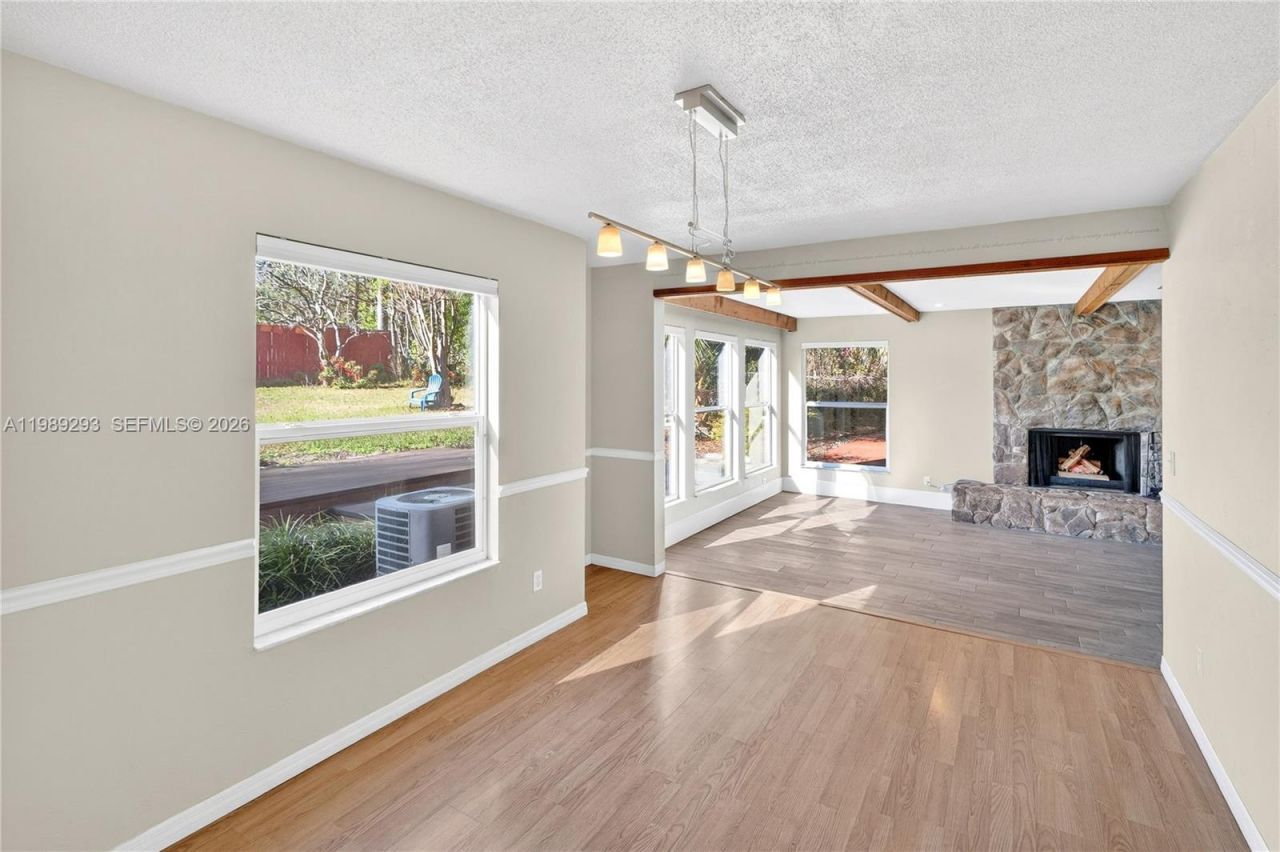 8435 NW 6th Ave, Gainesville, FL 32607 Photo