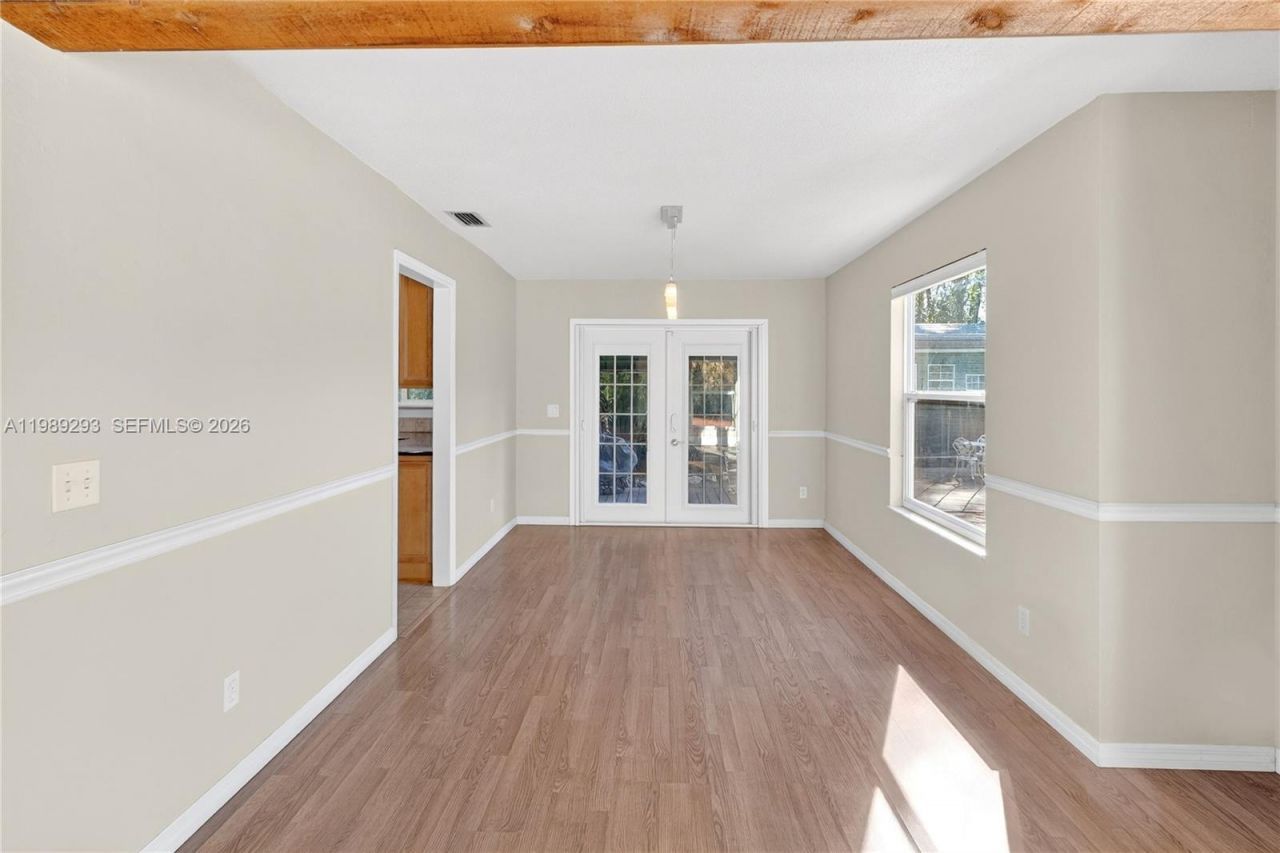 8435 NW 6th Ave, Gainesville, FL 32607 Photo