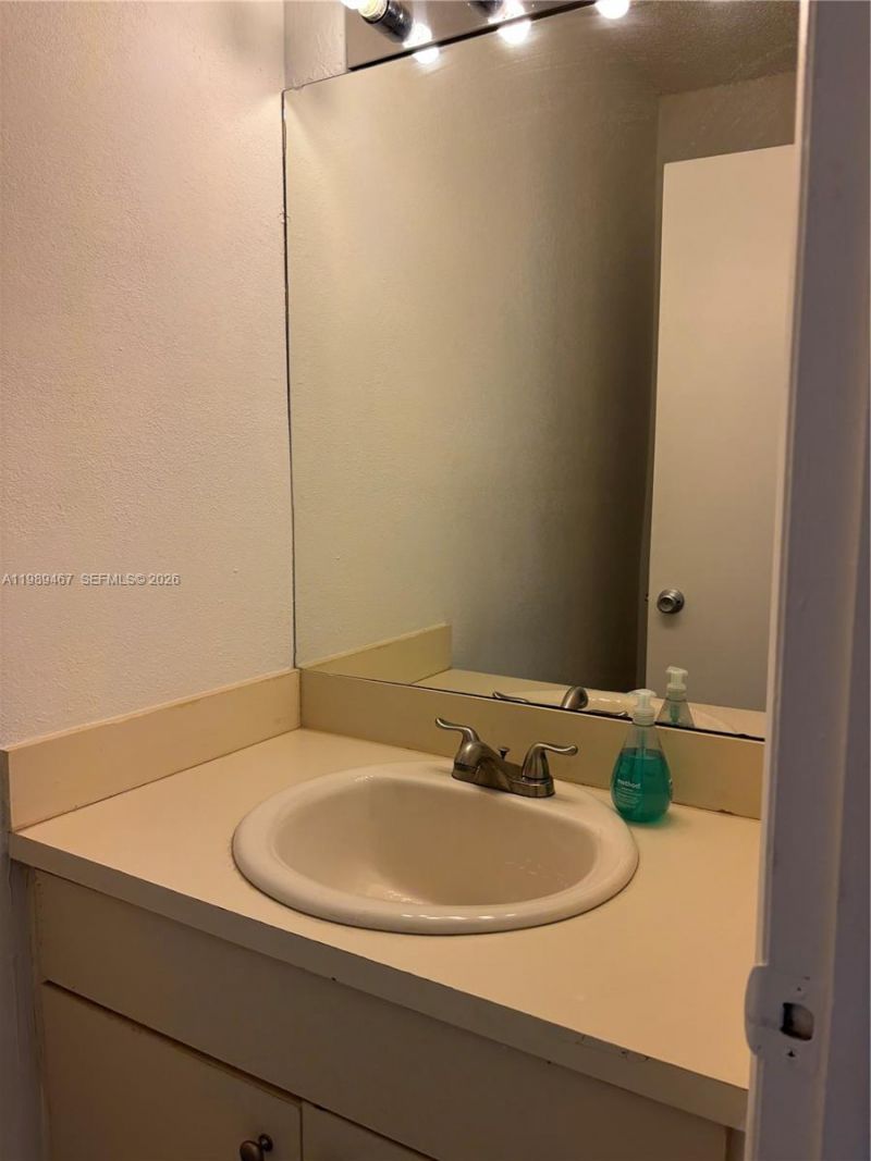 10900 SW 104th St , Unit 303, Miami, FL 33176 Photo
