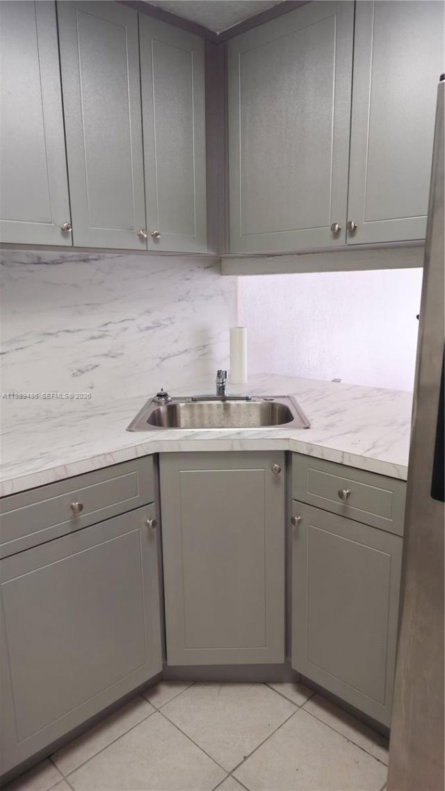 4550 NW 9th St , Unit 505E, Miami, FL 33126 Photo