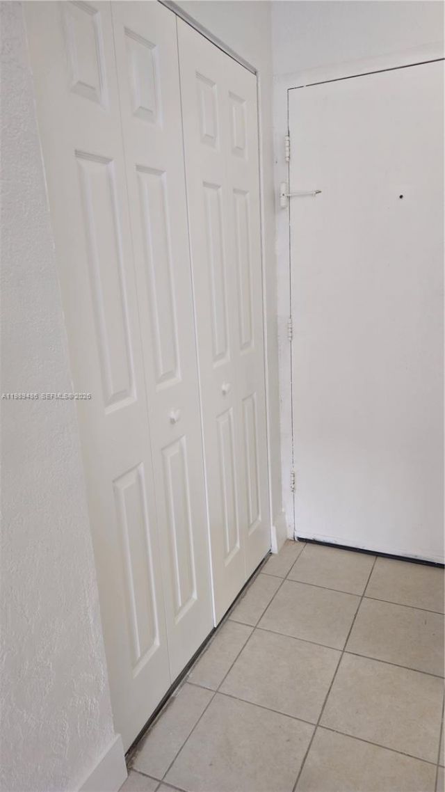 4550 NW 9th St , Unit 505E, Miami, FL 33126 Photo