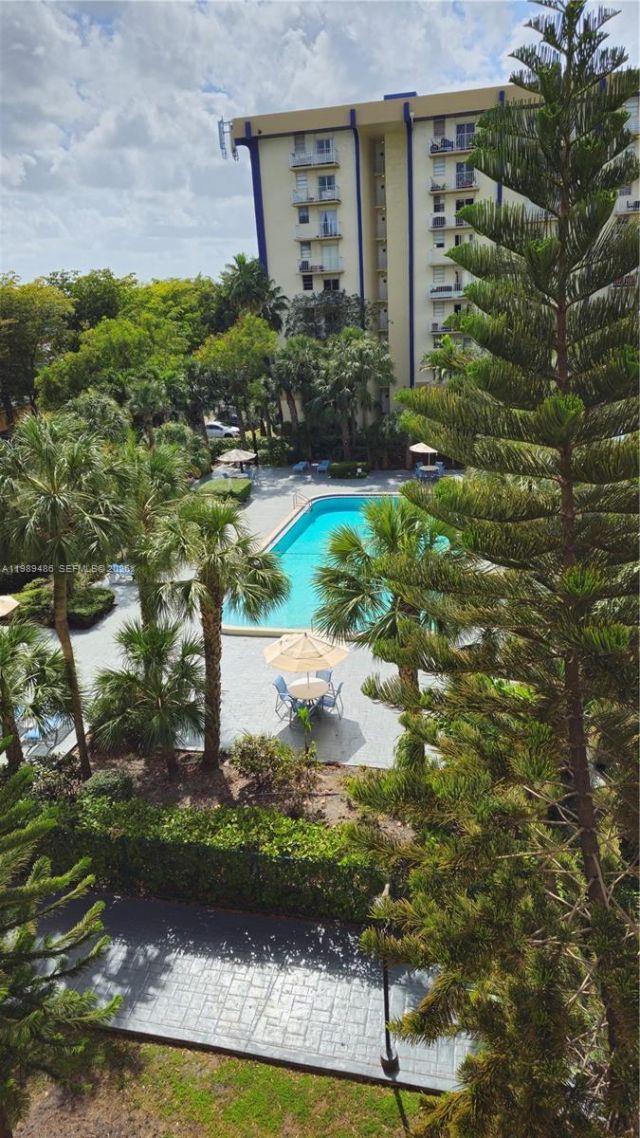 4550 NW 9th St , Unit 505E, Miami, FL 33126 Photo