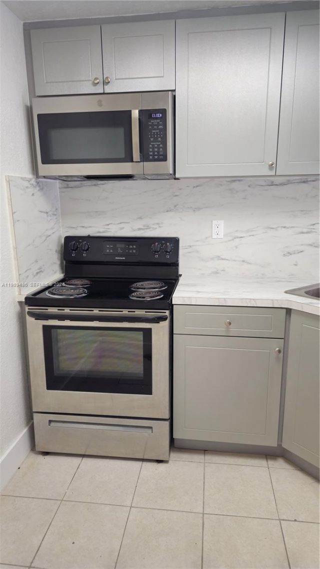 4550 NW 9th St , Unit 505E, Miami, FL 33126 Photo