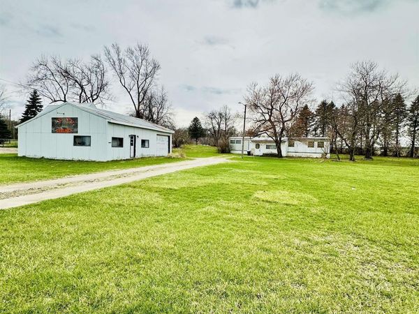 4302 S US Highway 33, Albion, IN 46701