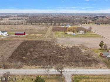 72857 Romeo Plank Road, Armada Twp, MI 48005