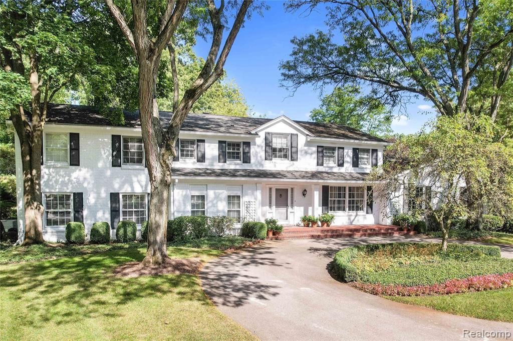 27220 Willowgreen Court, Franklin Vlg, MI 48025 Main Photo